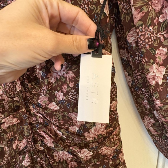 ASTR The Label Brown Floral Ruched Maxi Dress Puff Sleeve Romantic Small NWT - Picture 10 of 11